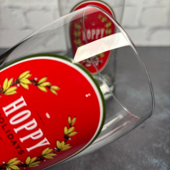 Crate & Barrel Hoppy Holidays Beer Glasses 20oz Krosnos Poland, Set of 2 - Picture 4 of 5